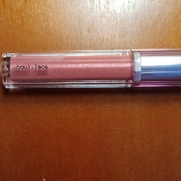 LIQUID LIPSTICK (ABOUT FACE) - Picture 1 of 3